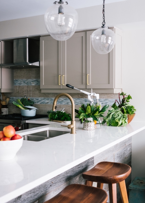 christian-mackie-cc0Gg3BegjE-unsplash-scaled-500x700